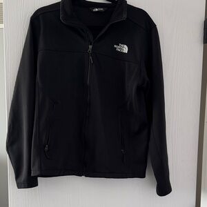 The North Face Black Men's Performance Softshell Jacket